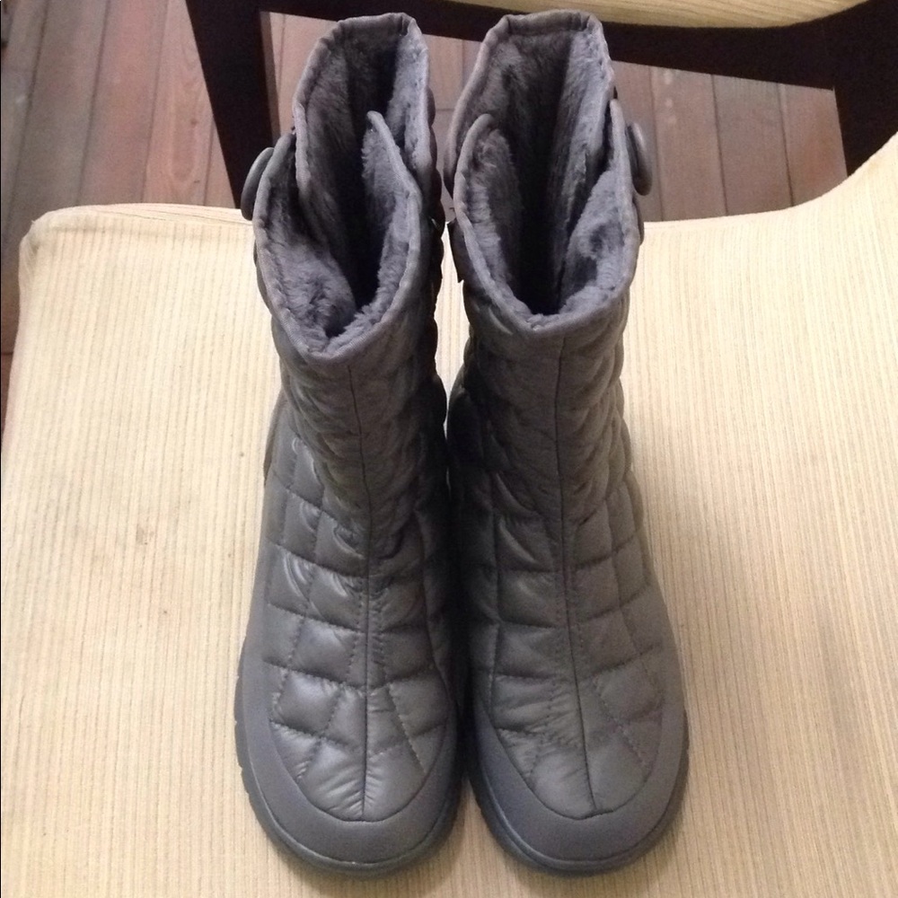 The North Face women's grey boot size 6